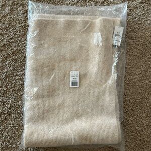 NWT Express winter scarf - oatmeal color with gold flecks.